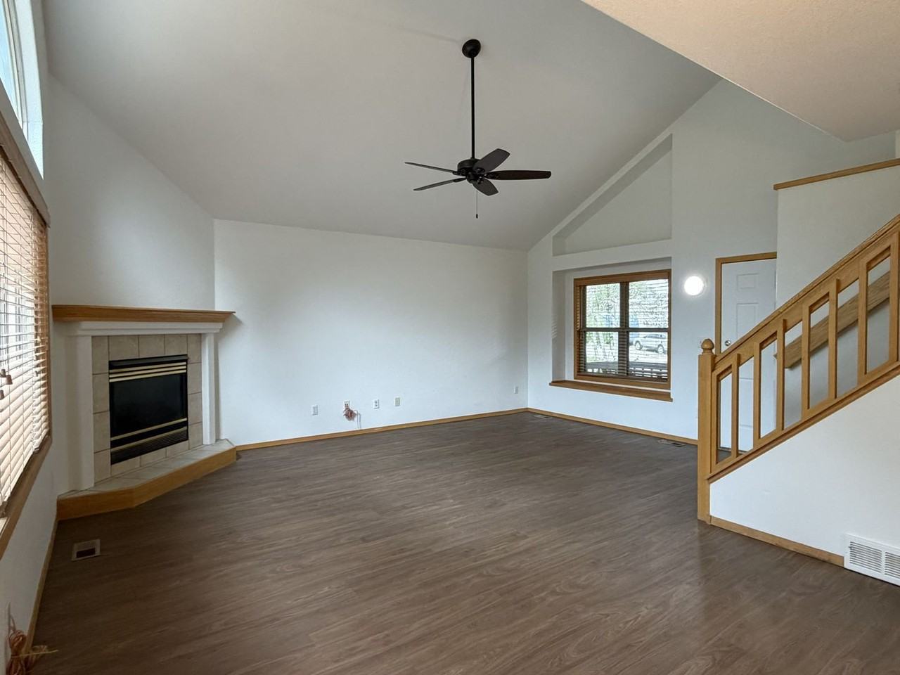 1551 Ambrosia Ct - Photo 2 of 20