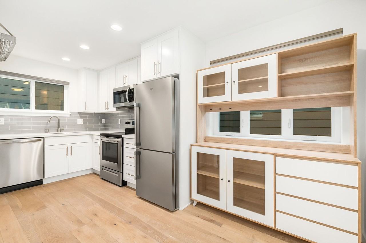 6412 Linden Ave N - Photo 3 of 15