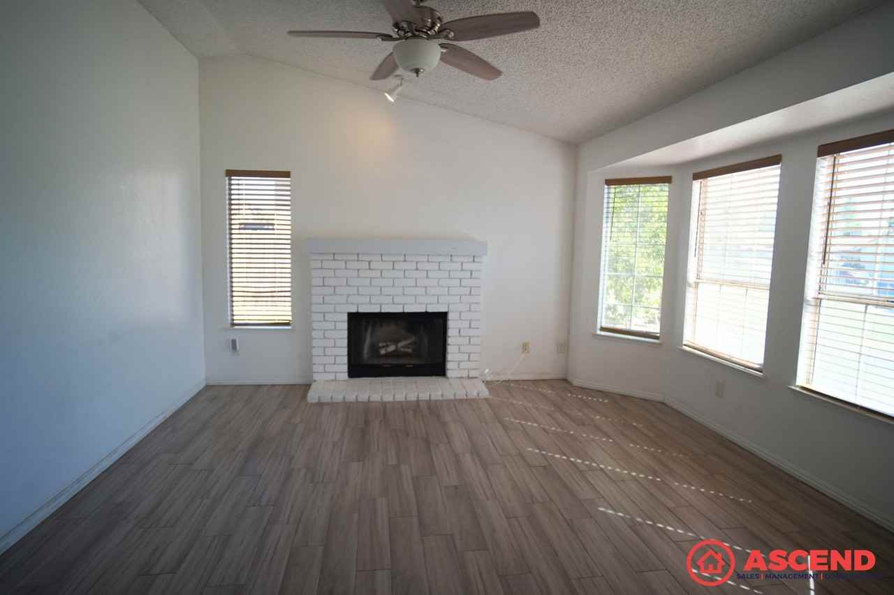 8012 Cold Spray Ct - Photo 3 of 19