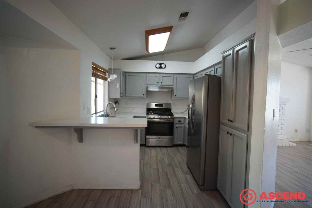 8012 Cold Spray Ct - Photo 7 of 19
