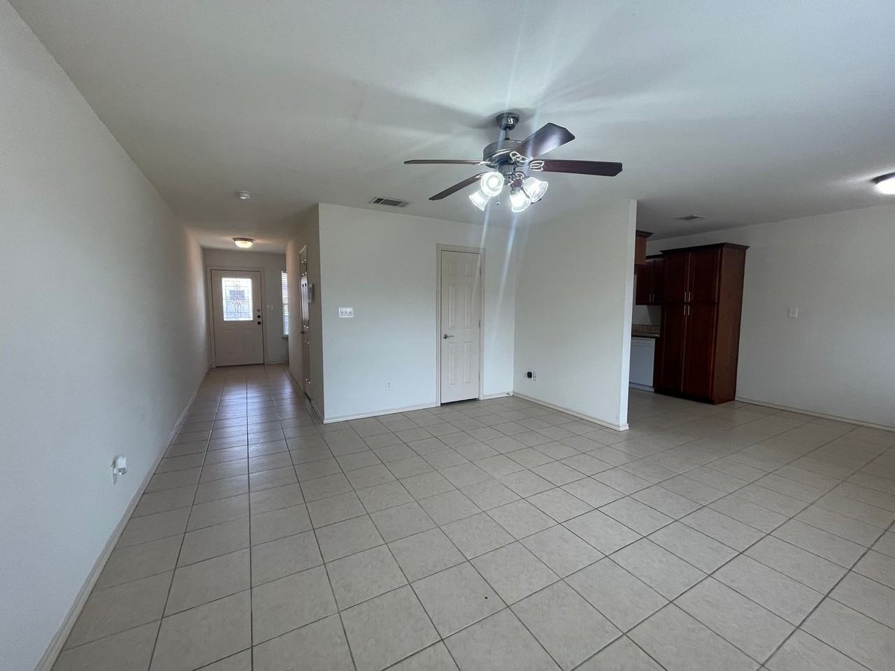 907 Parkplace Rdg - Photo 5 of 12