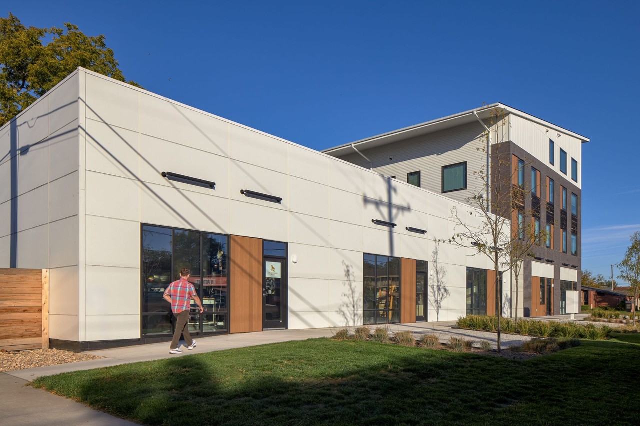 345 N 23rd St #201 - Photo 4 of 12