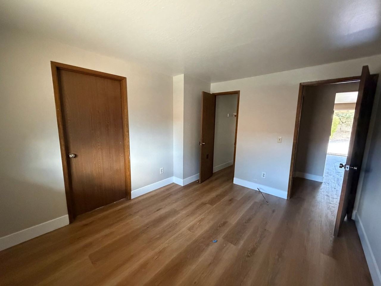 1695 Stardust St - Photo 4 of 10