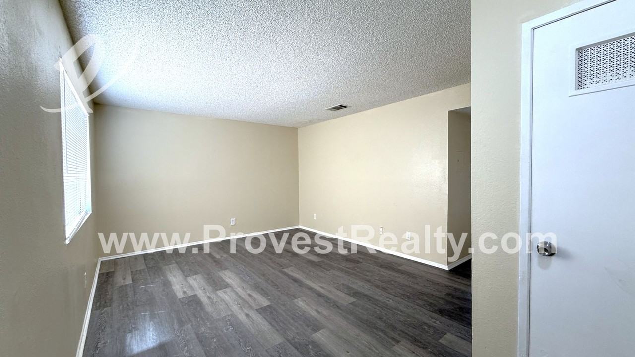Sioux Rd 22526- / AVT 2 LLC - Photo 3 of 41