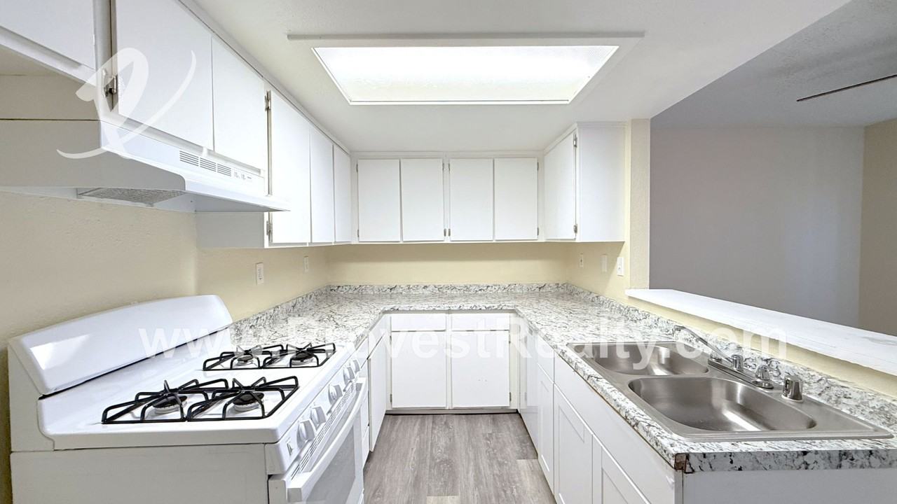 Sioux Rd 22526- / AVT 2 LLC - Photo 7 of 41