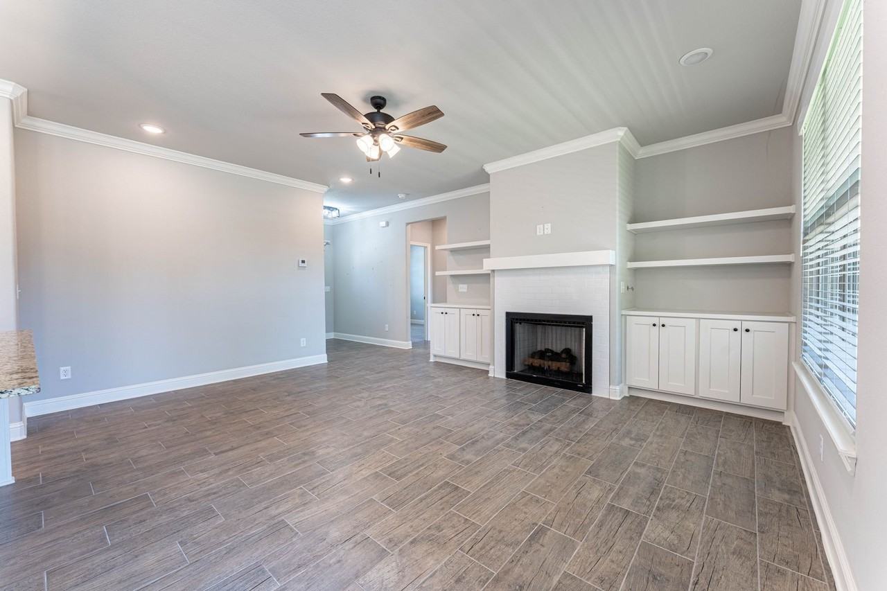 190 Township Dr - Photo 6 of 26