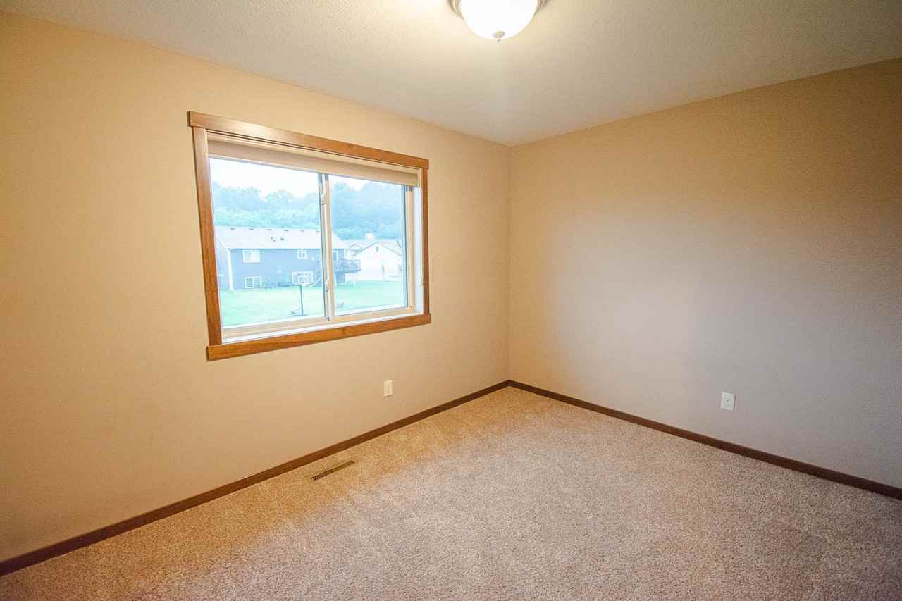 6736 Clarkia Dr Nw - Photo 6 of 23