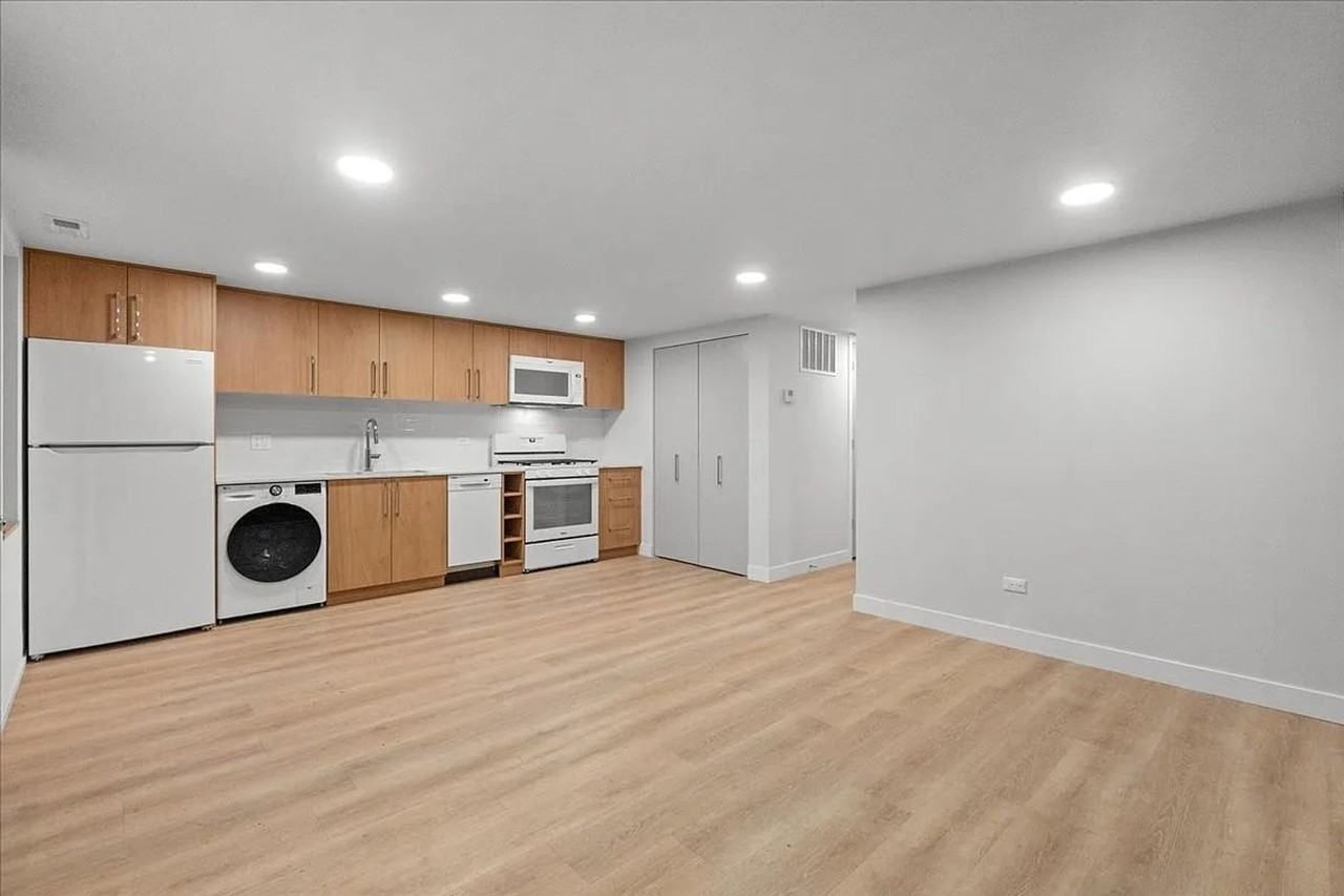927 N Mozart - Photo 6 of 32