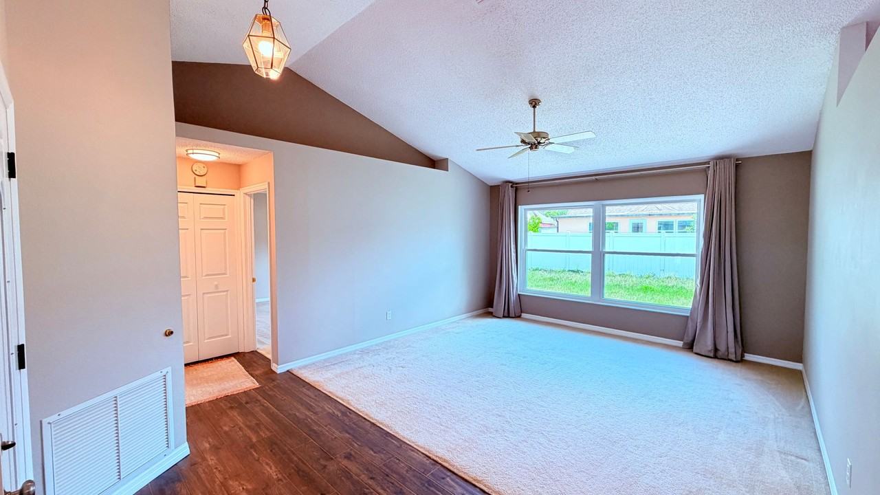 2850 Bolton Bnd - Photo 6 of 41