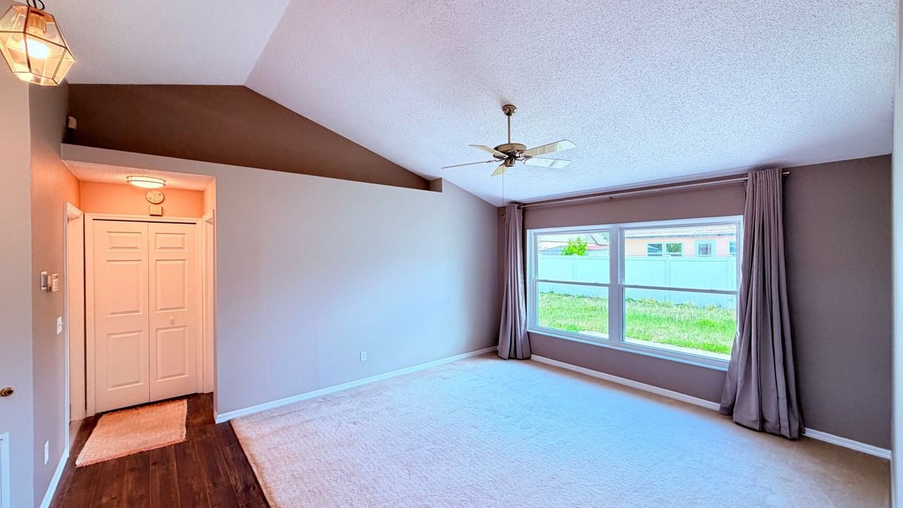 2850 Bolton Bnd - Photo 7 of 41