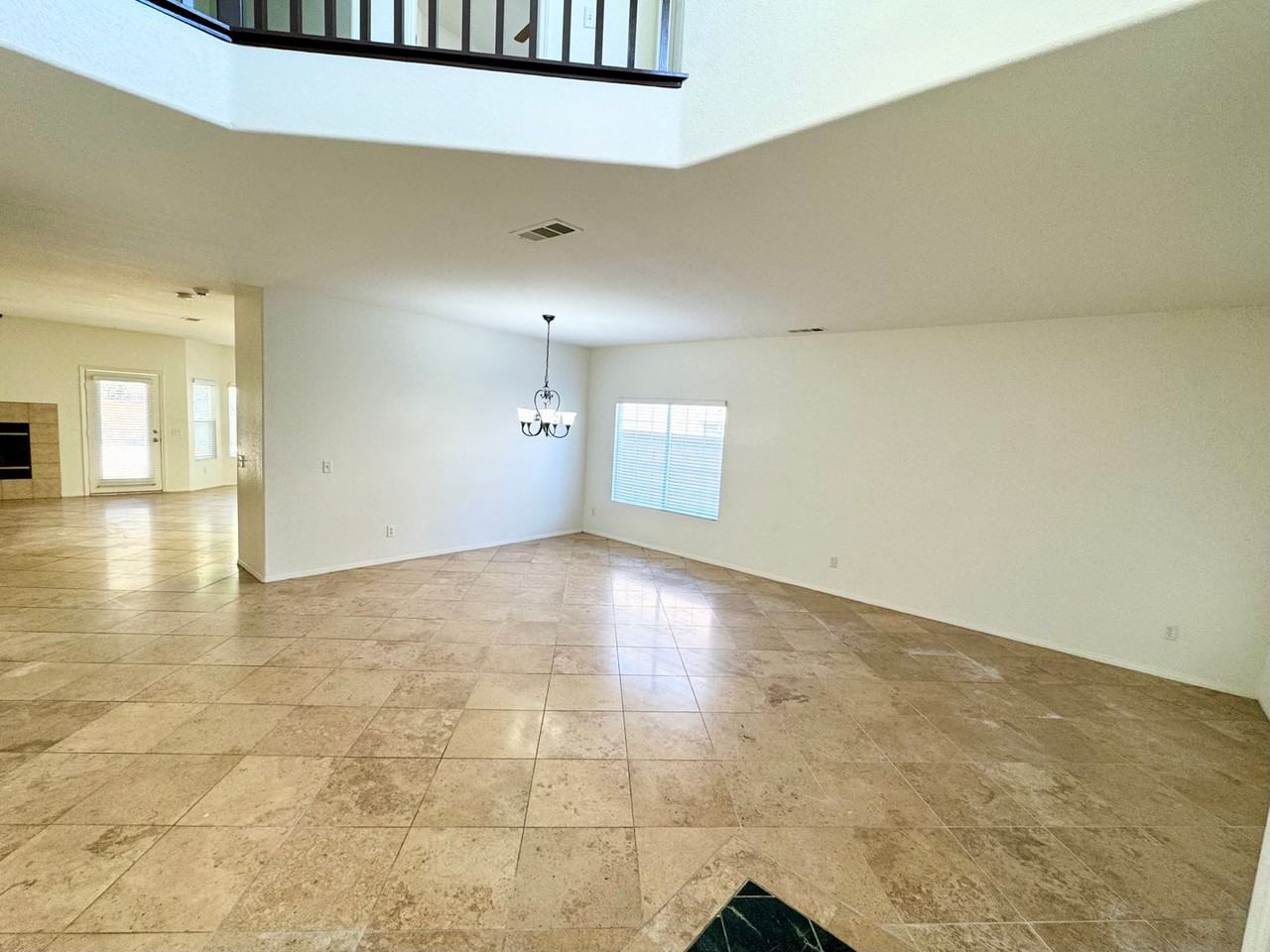 4132 Grandview Dr - Photo 4 of 27