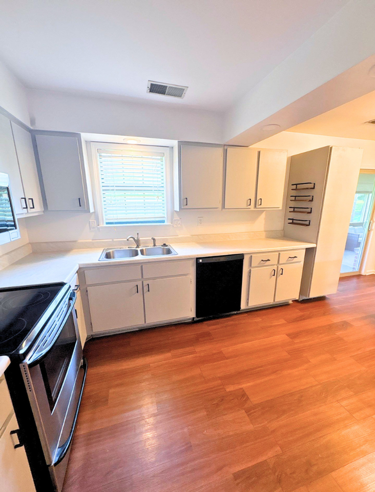 263 Nonconnah Dr - Photo 6 of 19