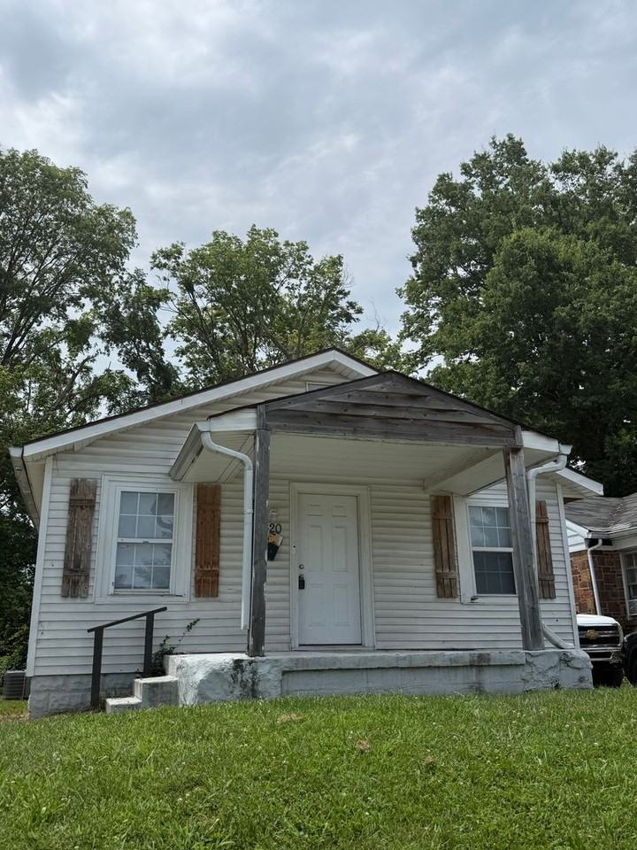 3420 N Denny St - Photo 2 of 15