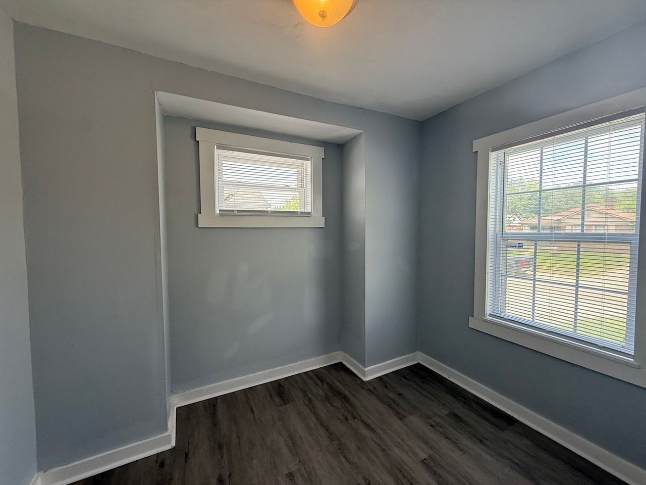 3420 N Denny St - Photo 3 of 15