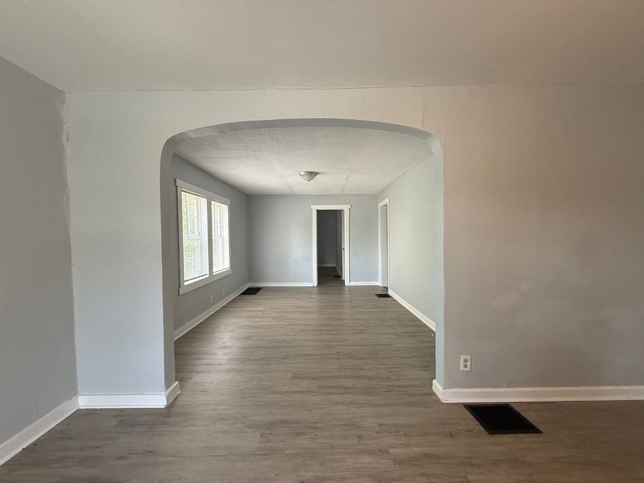 3420 N Denny St - Photo 6 of 15