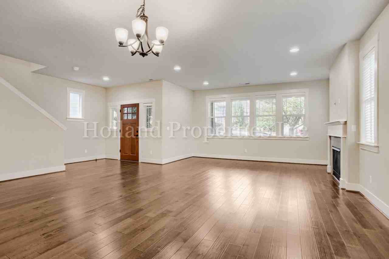 14695 Nw Cosmos St - Photo 4 of 23