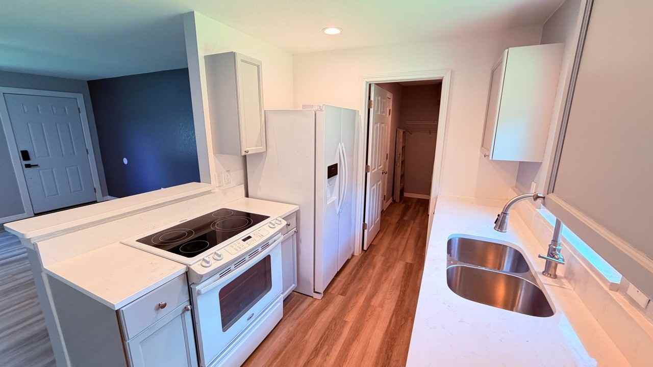 5130 Lescot Ln - Photo 7 of 28