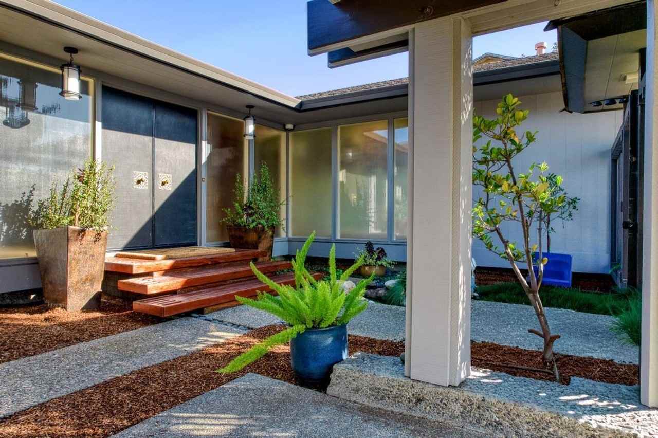 10 Capri Ct - Photo 2 of 20