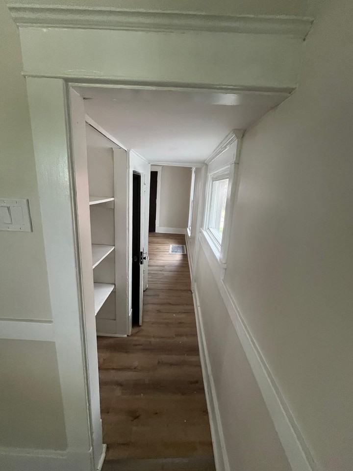 1714 Victoria Ave - Photo 2 of 13