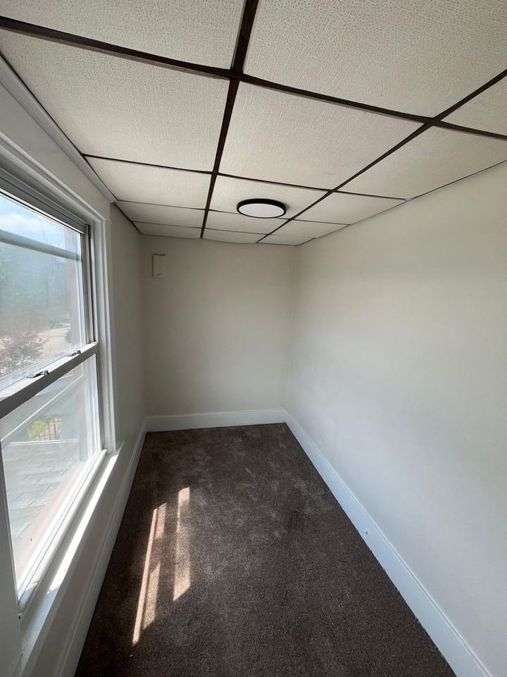 1714 Victoria Ave - Photo 3 of 13