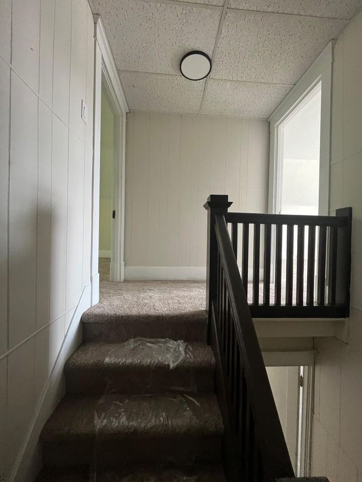 1714 Victoria Ave - Photo 6 of 13
