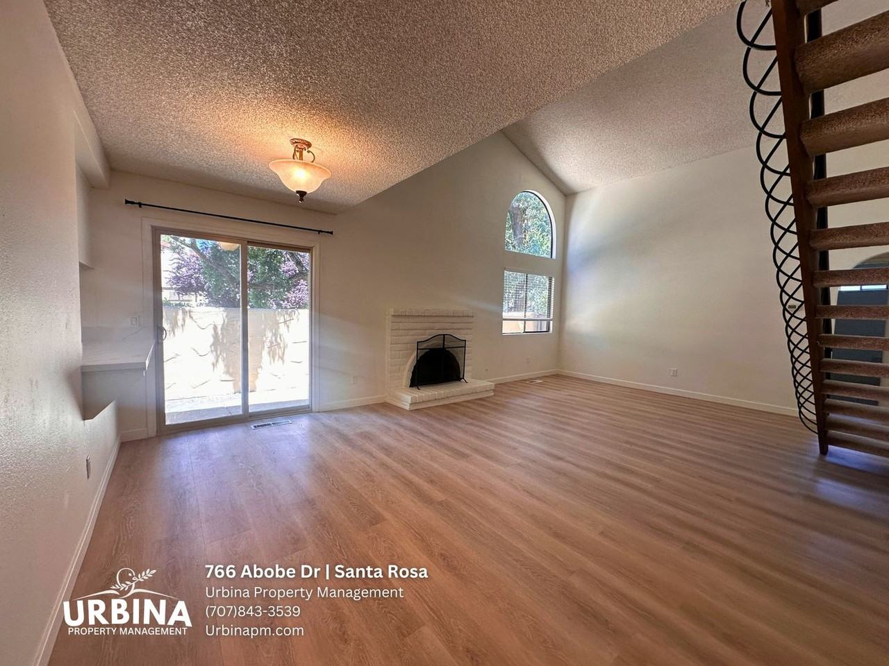 766 Adobe Dr - Photo 4 of 17