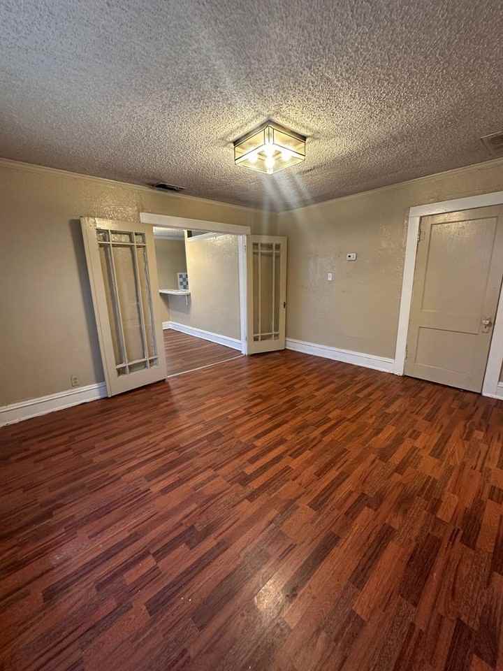 3602 S Polk- Triplex - Photo 5 of 18