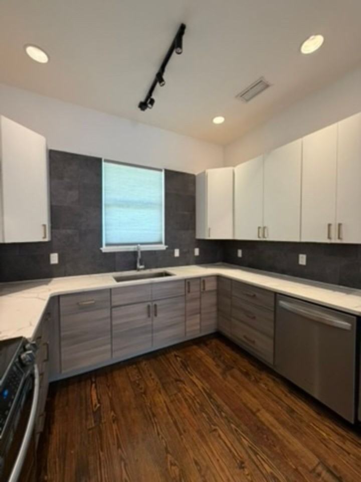 169 Foxmeyer Dr - Photo 4 of 13