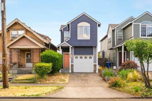 featured image of 3328 Ne 74th Ave