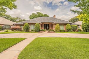featured image of 6724 Blue Meadow Dr