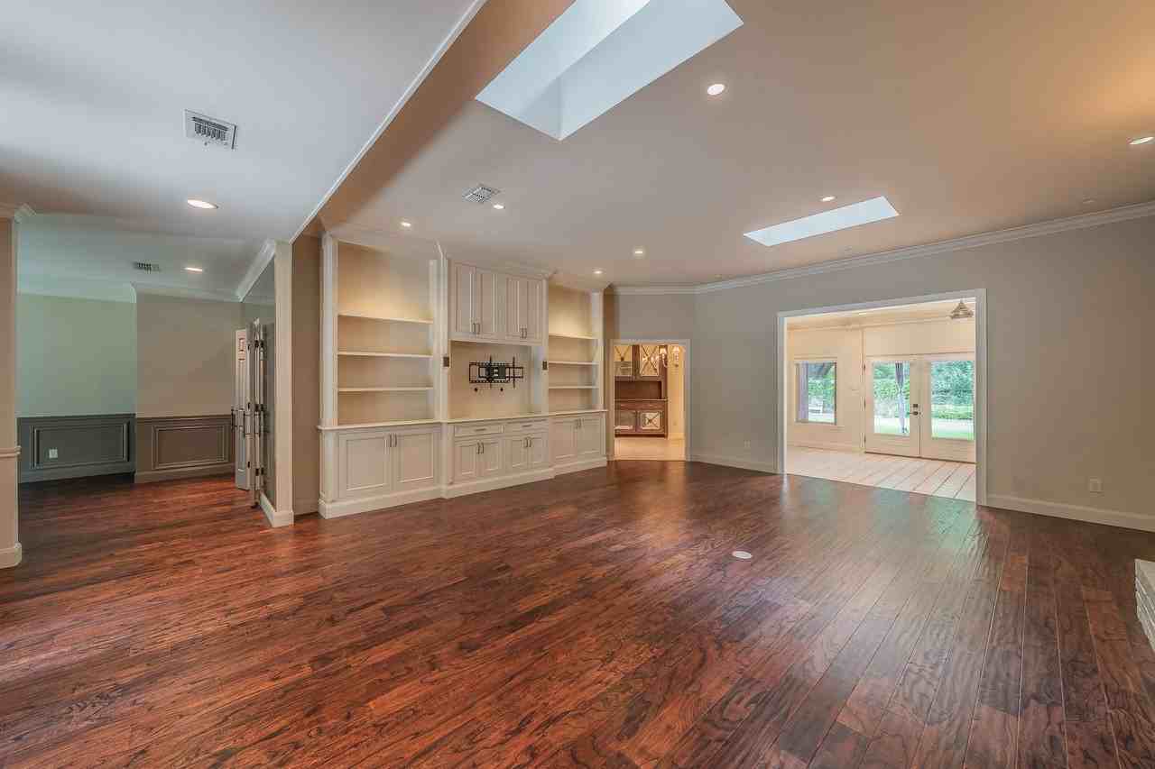 6724 Blue Meadow Dr - Photo 5 of 50