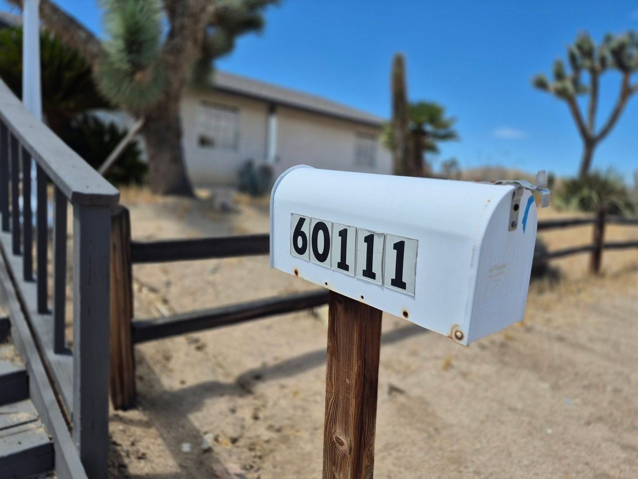 60111 Pueblo Trl - Photo 2 of 14