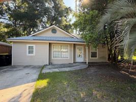 featured image of 6 Quail Forest Dr