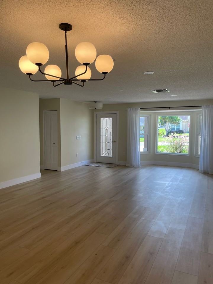 8143 Laurel Green Dr - Photo 2 of 16