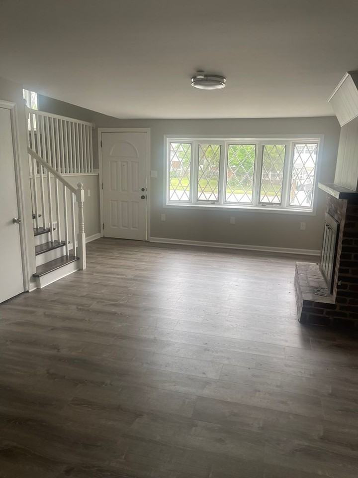 4803 Paulson Dr - Photo 6 of 50