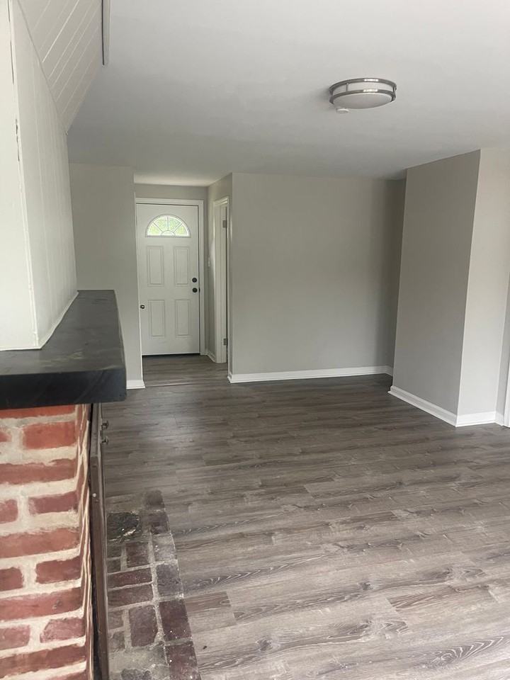 4803 Paulson Dr - Photo 7 of 50