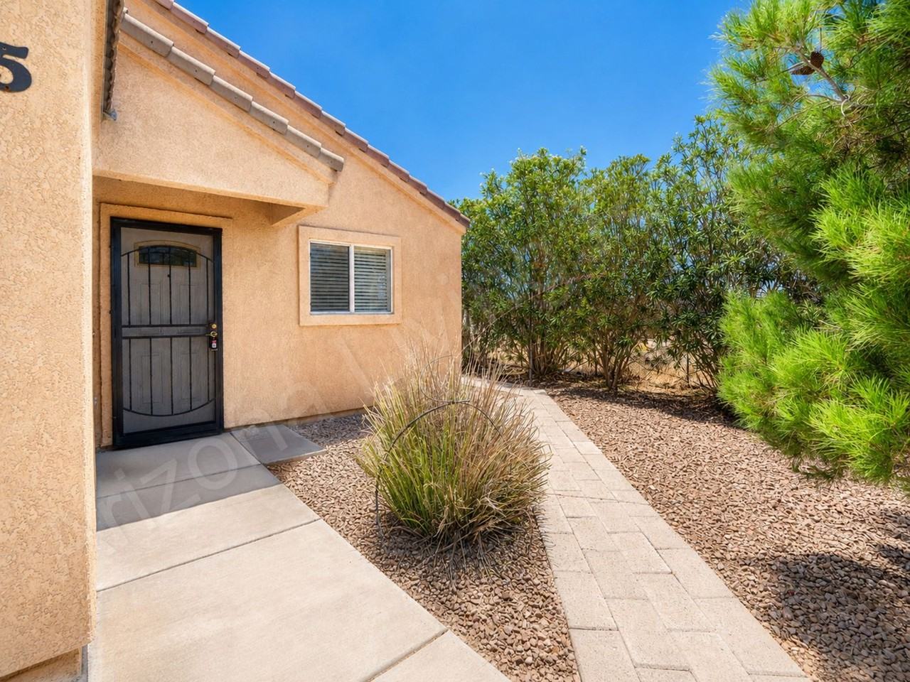 3425 N Yuma St - Photo 3 of 28