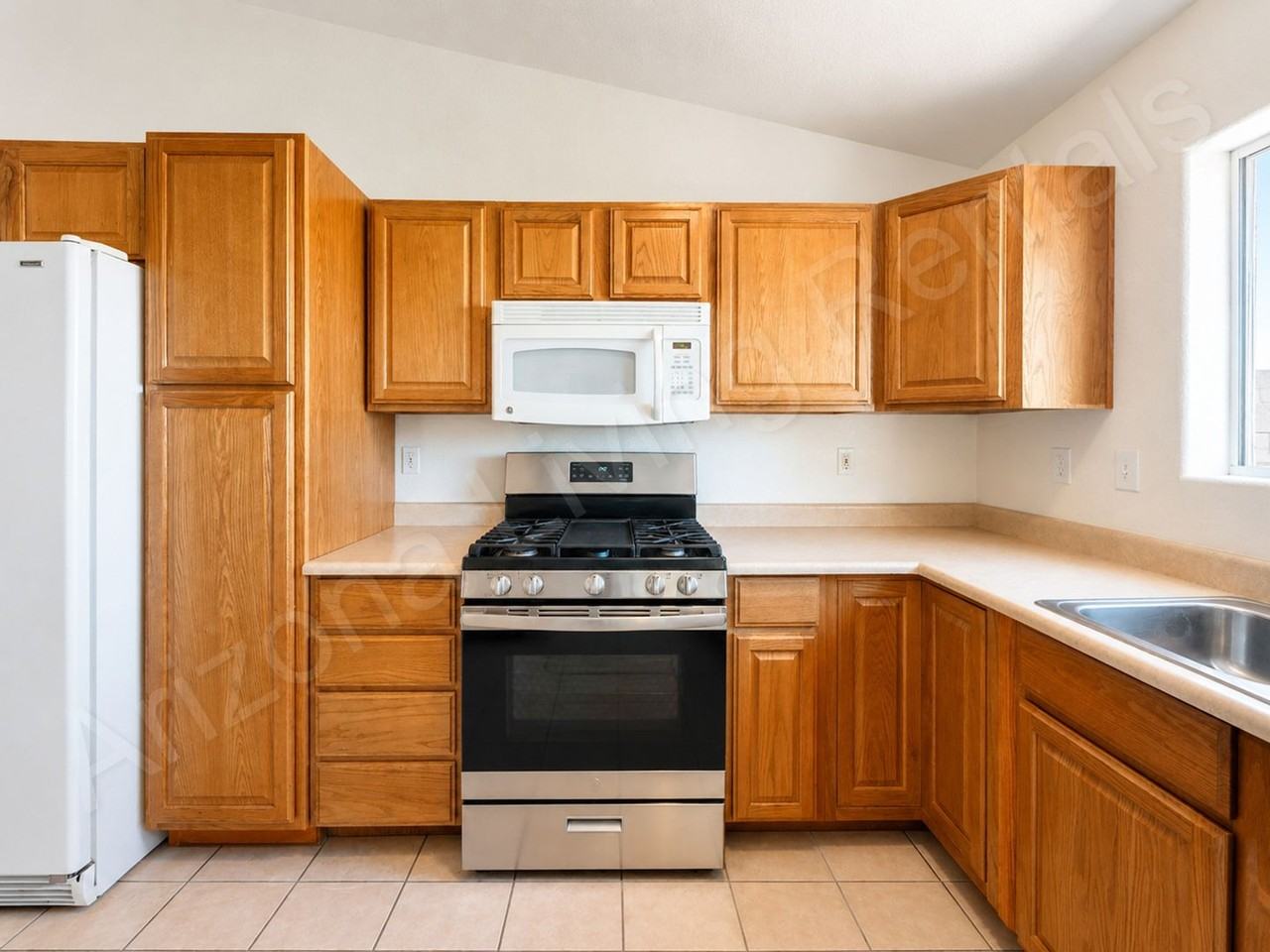 3425 N Yuma St - Photo 5 of 28