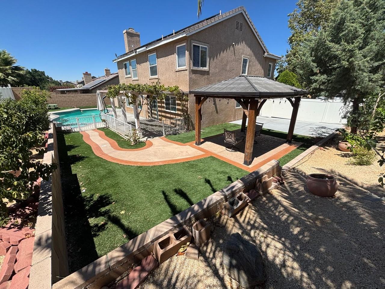 40067 Villa Moura Dr - Photo 2 of 8