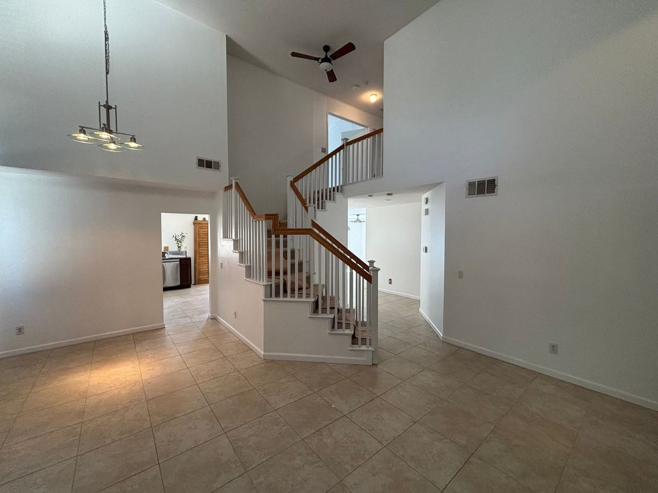 40067 Villa Moura Dr - Photo 3 of 8