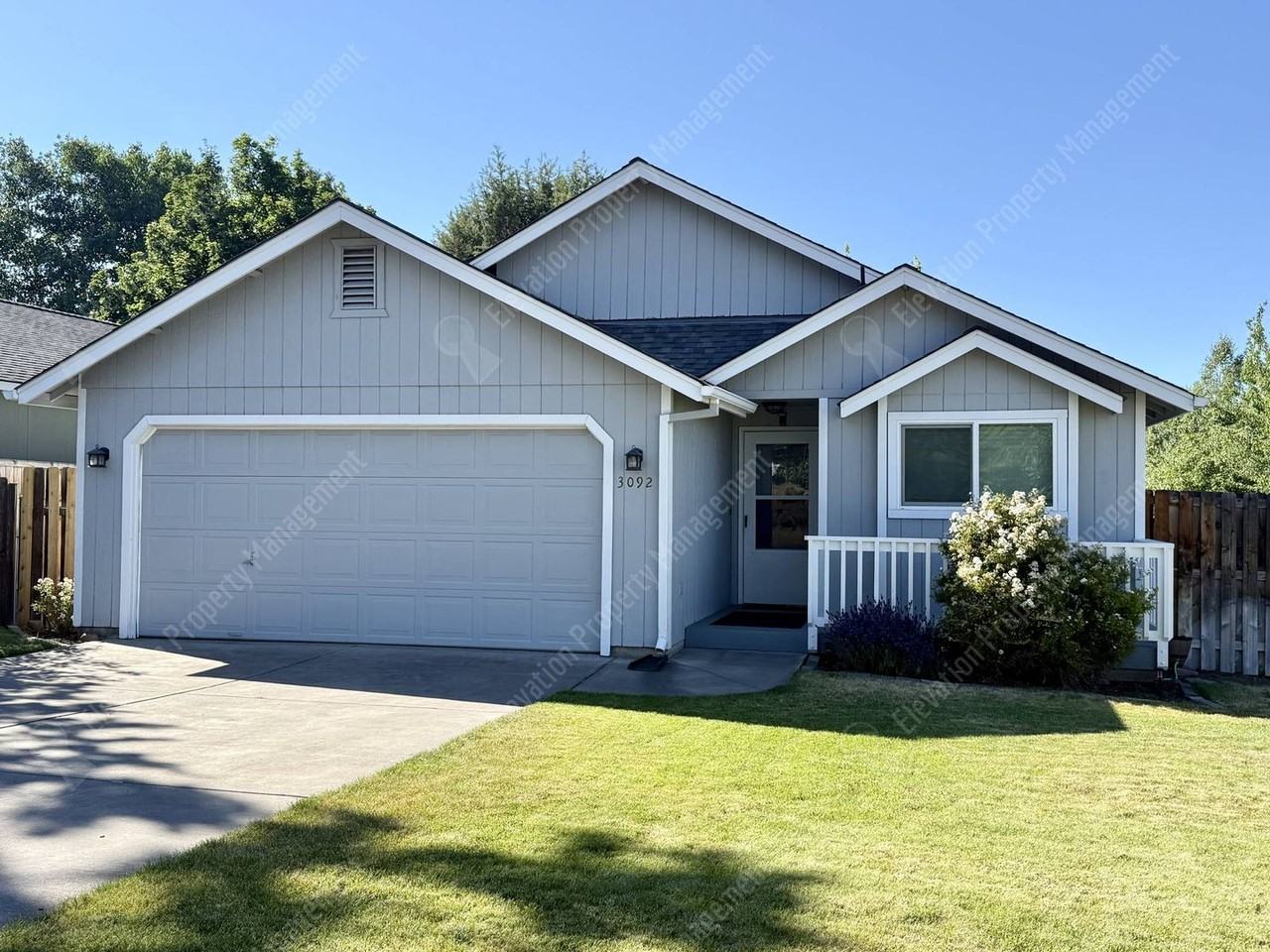 3092 Ne Tahoe Ct - Photo 3 of 29
