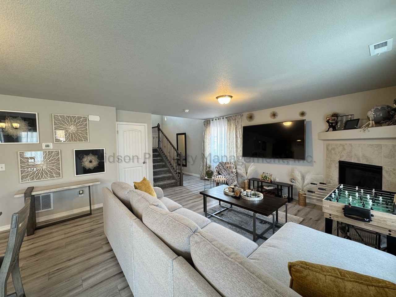 11054 Avena Rd - Photo 3 of 15