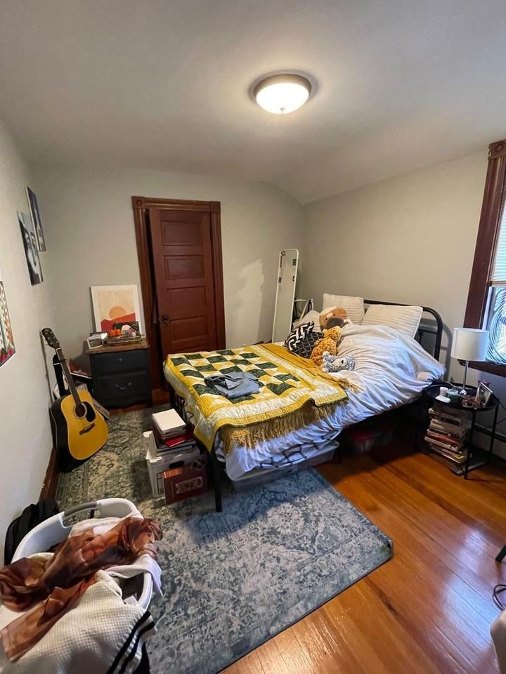 23 Mapleton St - Photo 6 of 12