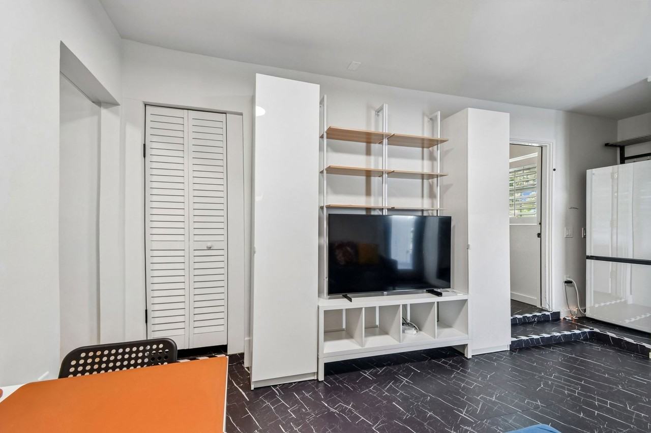 123 Main St - Photo 5 of 18
