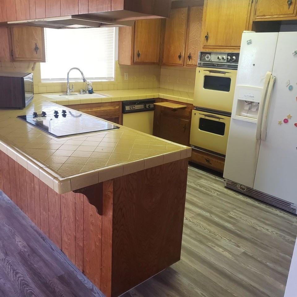 3847 Vine Ave - Photo 2 of 34