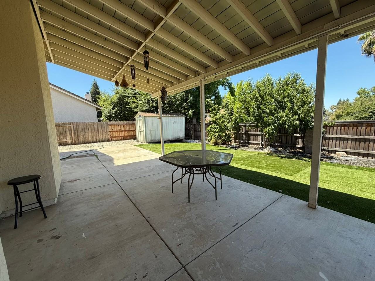 6408 Emerald Dr - Photo 3 of 24