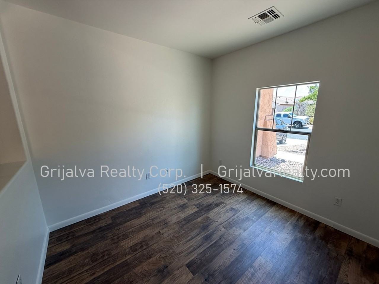 880 W Calle Valenciana - Photo 3 of 21