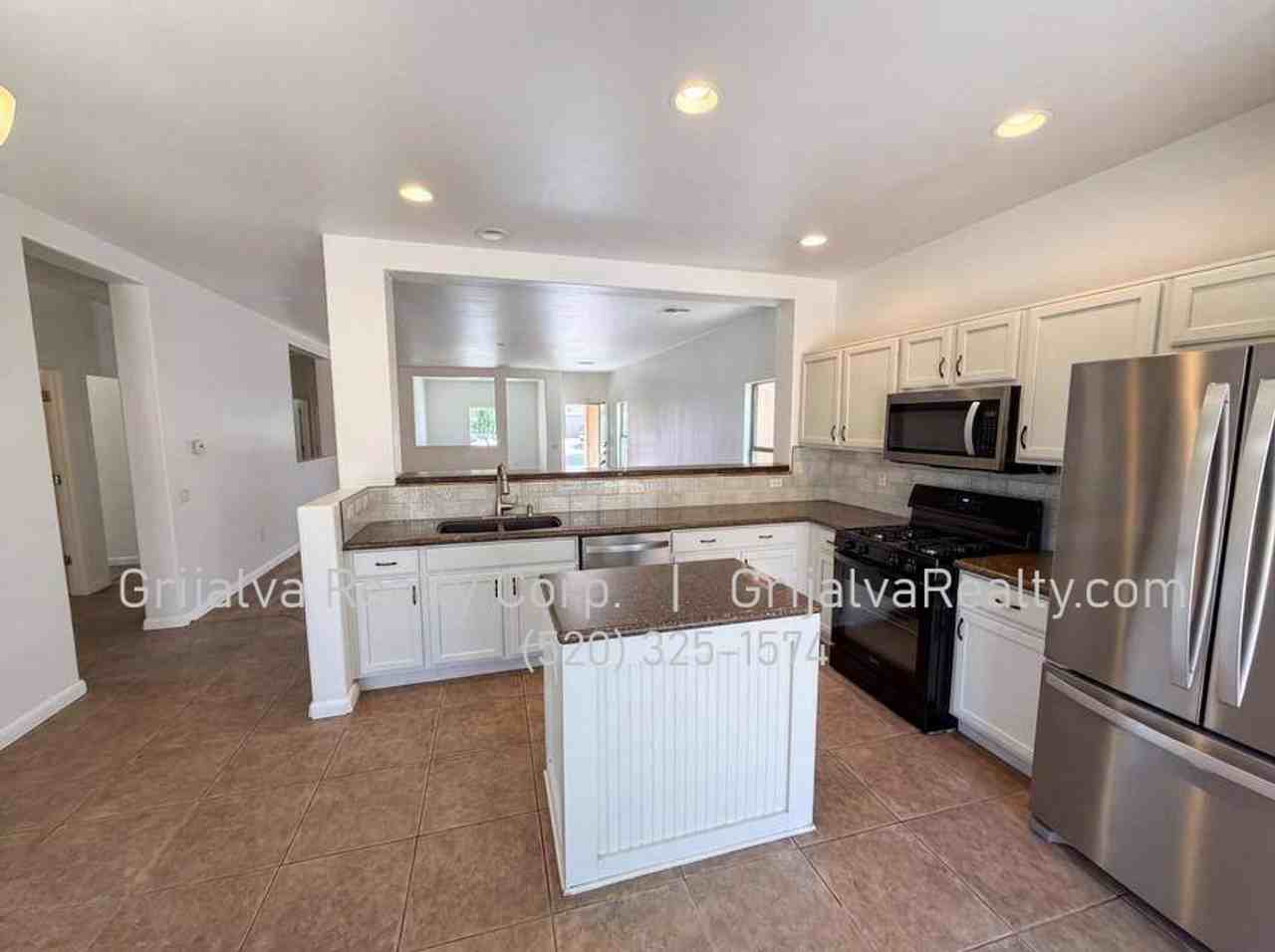 880 W Calle Valenciana - Photo 6 of 21