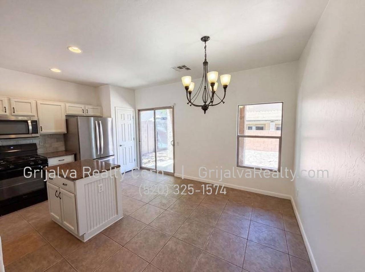 880 W Calle Valenciana - Photo 7 of 21