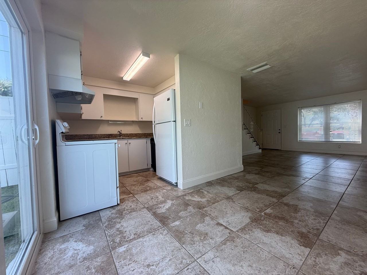 1610 S Palmetto Ave #4 - Photo 6 of 20